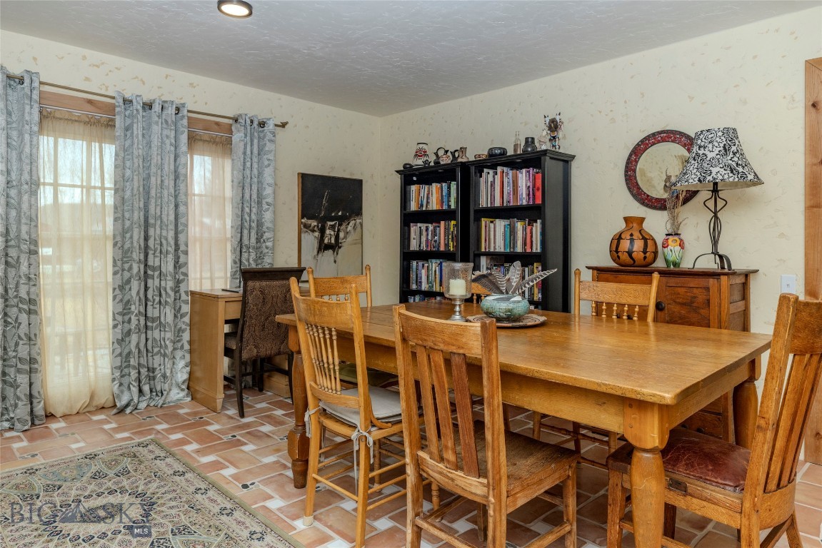 402 2nd Avenue N Property Photo 30