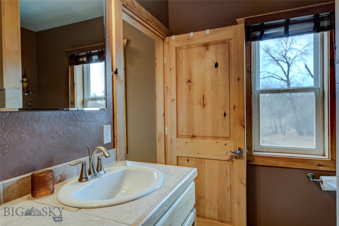402 2nd Avenue N Property Photo 39