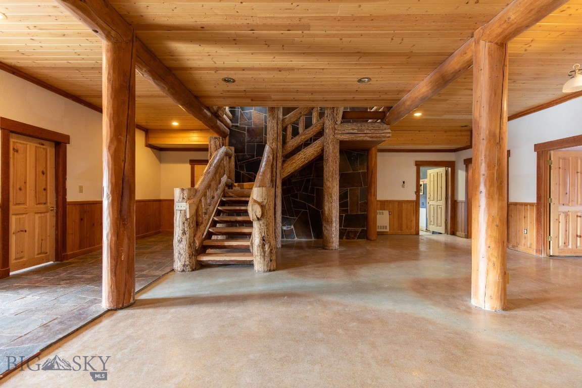 1380 Glacier View Dr Property Photo 26