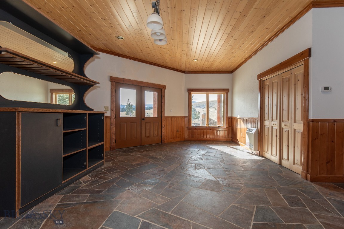 1380 Glacier View Dr Property Photo 28