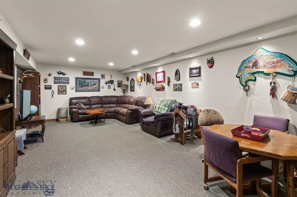 702 Nebula Street Property Photo 28