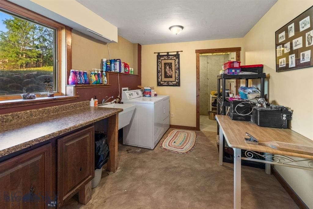 702 Nebula Street Property Photo 33