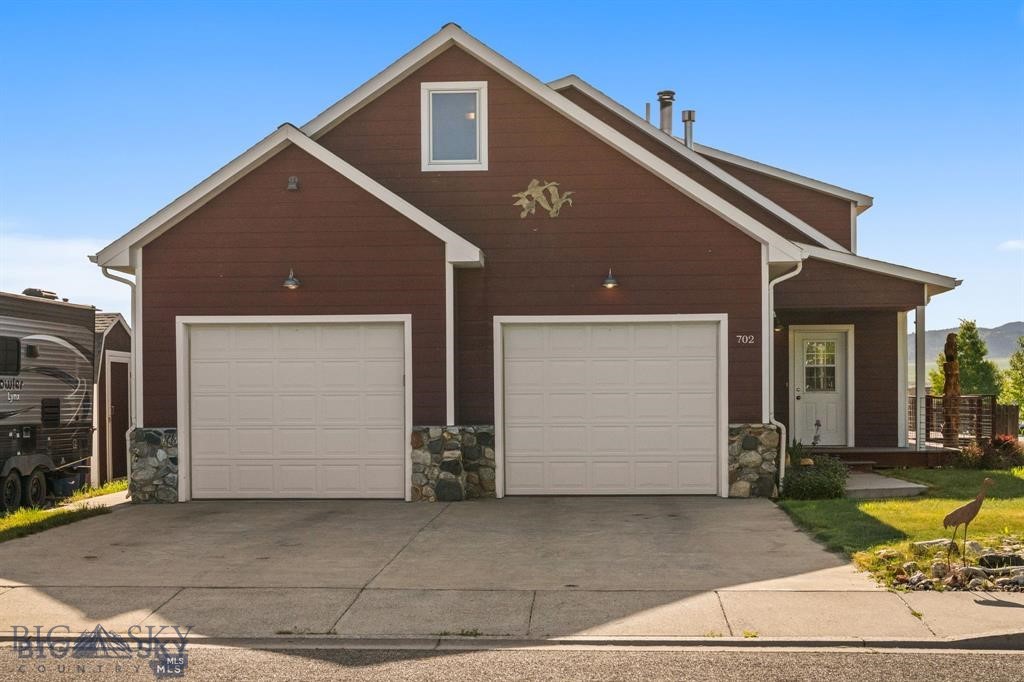 702 Nebula Street Property Photo 38