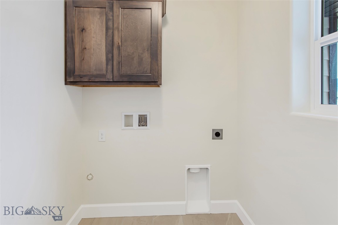 238 Avon Circle Property Photo 16