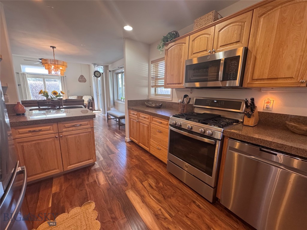 1002 Boylan G Property Photo 4