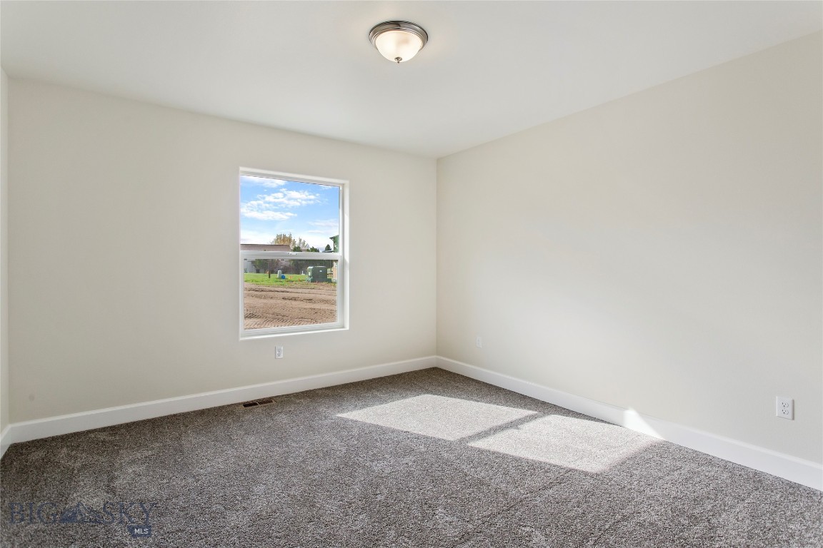 4130 Western Boulevard Property Photo 9