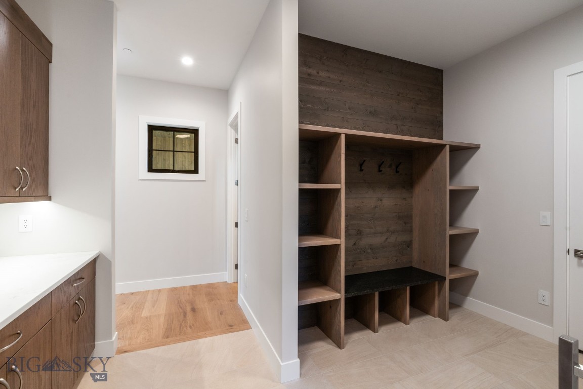 678 Clancy Way Property Photo 16