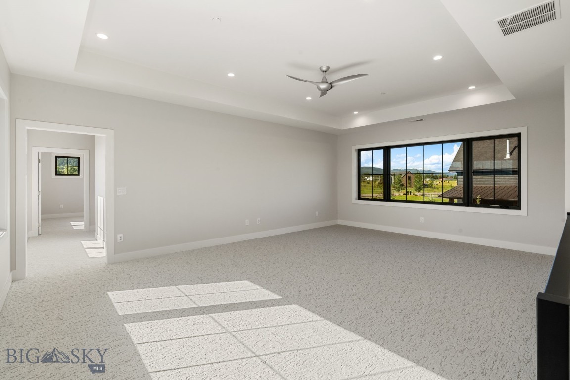 678 Clancy Way Property Photo 27