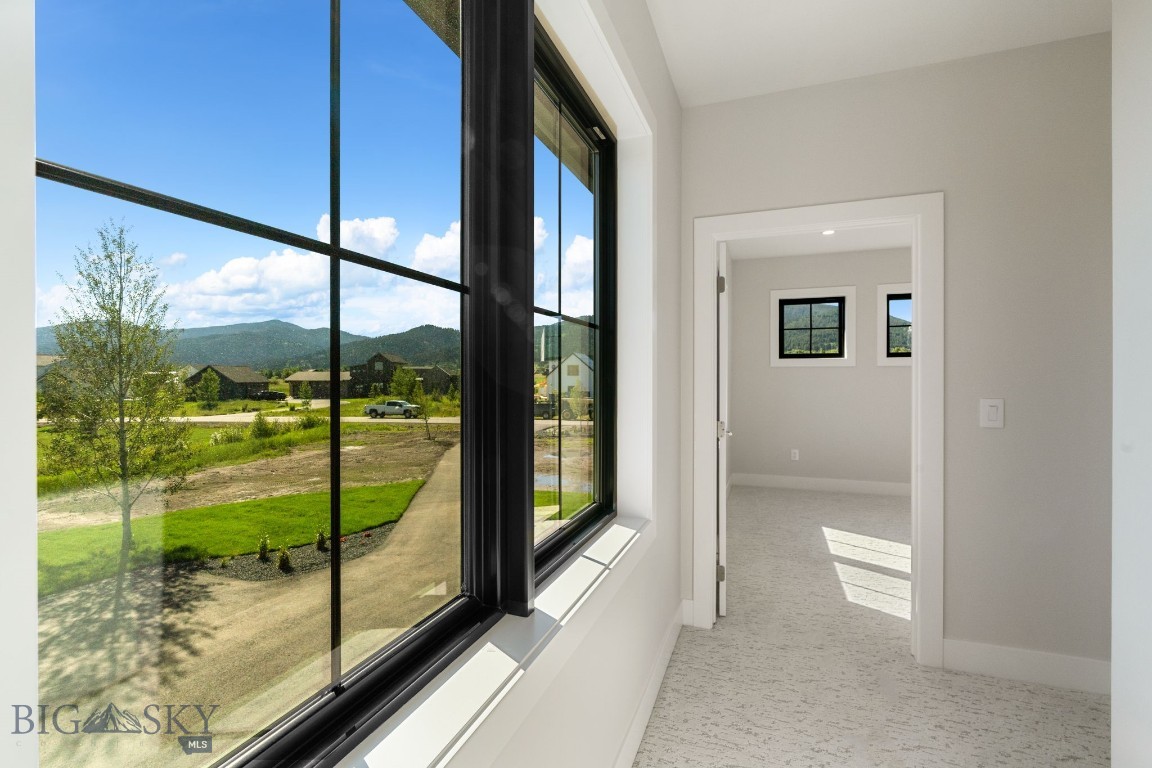 678 Clancy Way Property Photo 32