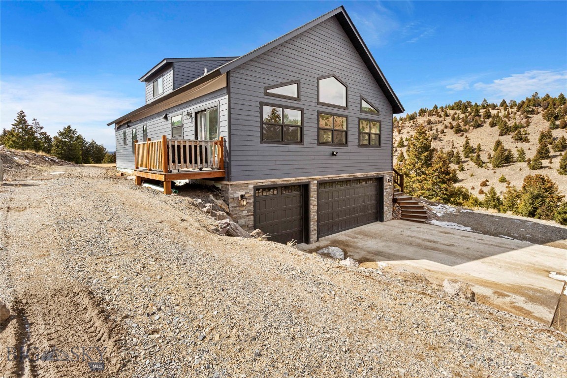 960 Tenderfoot Trail Property Photo 3