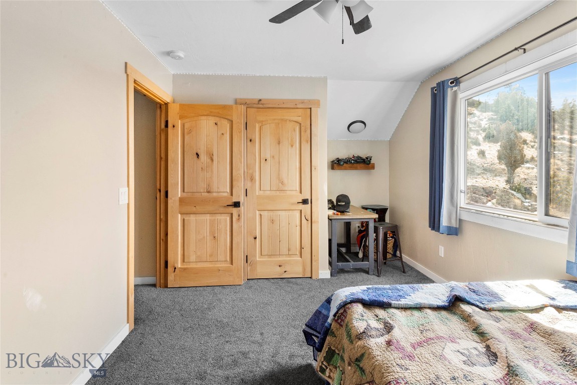 960 Tenderfoot Trail Property Photo 42