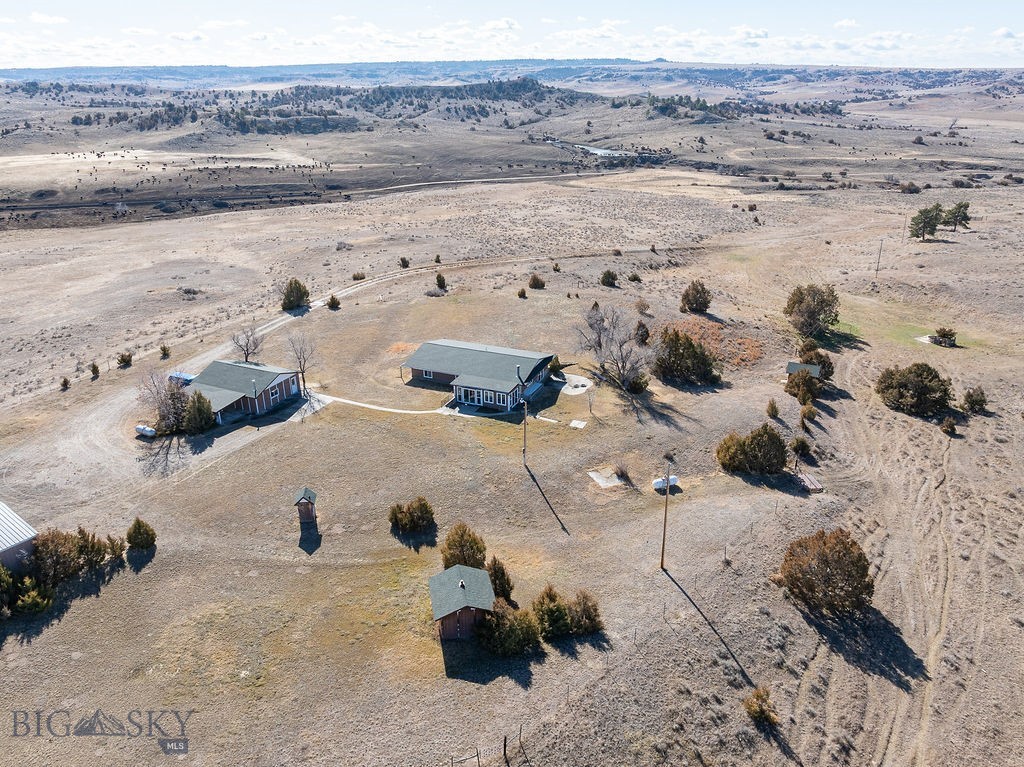 255 Smith Creek Road Property Photo 2