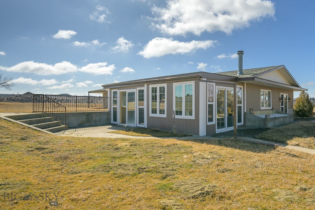 255 Smith Creek Road Property Photo 4