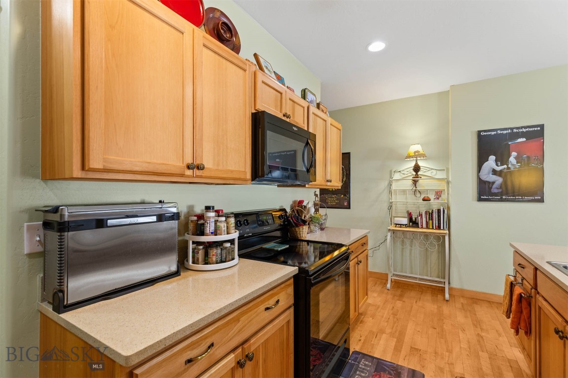 4541 Ethan Way C Property Photo 13