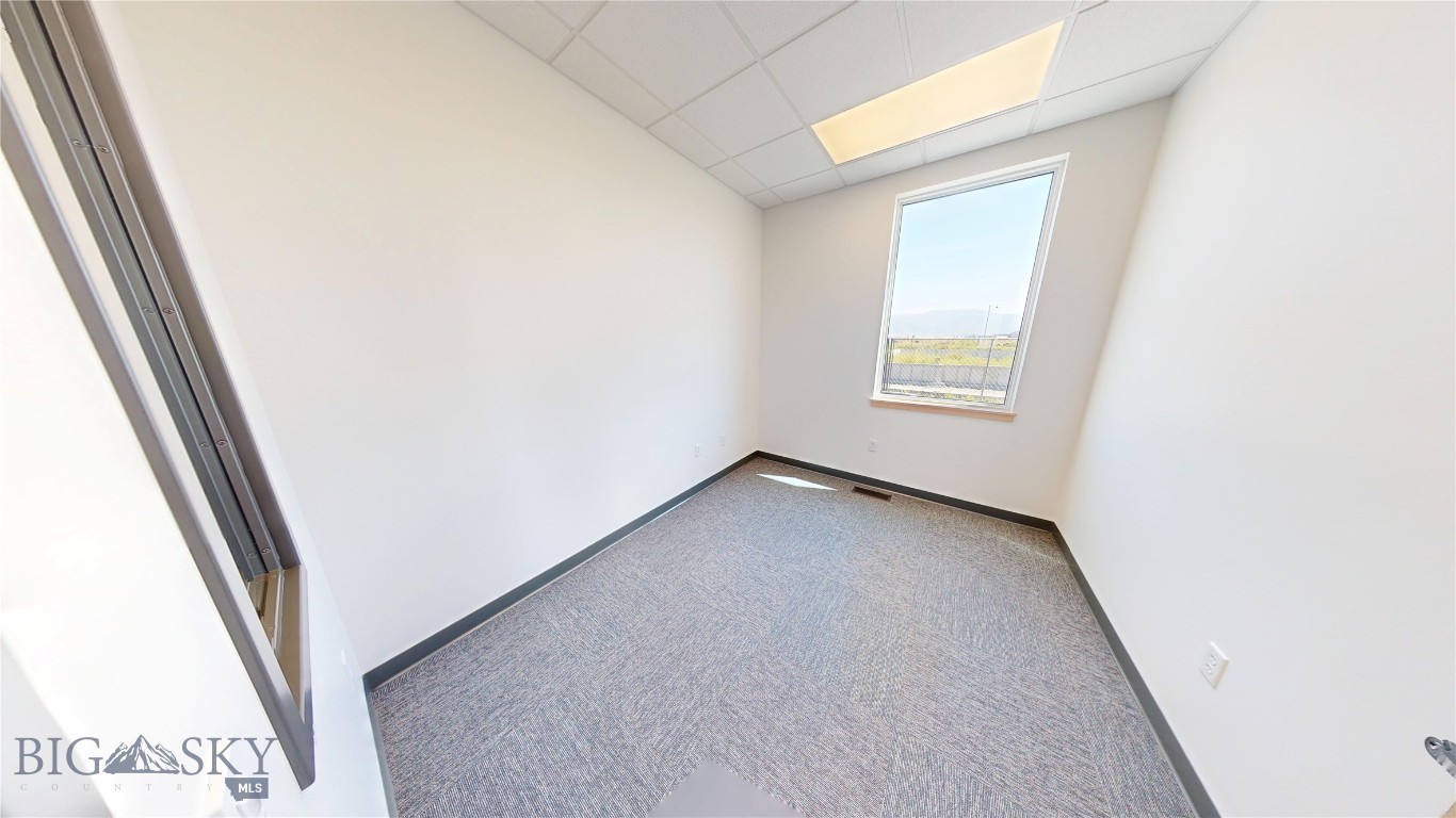 104 Wandering Way B Property Photo 8