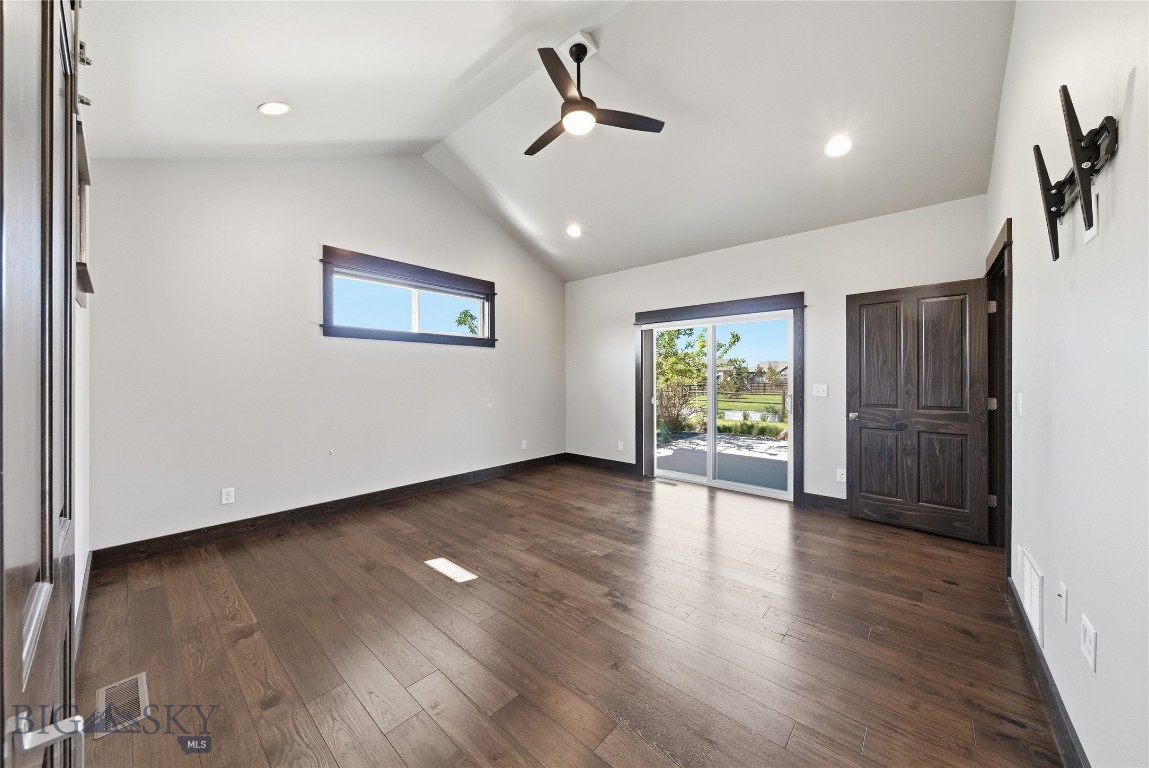 149 Travelers Property Photo 15