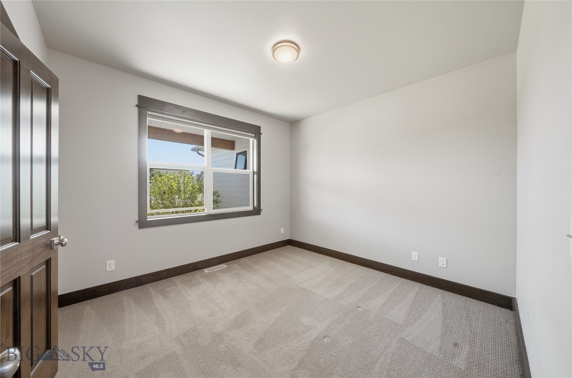 149 Travelers Property Photo 25