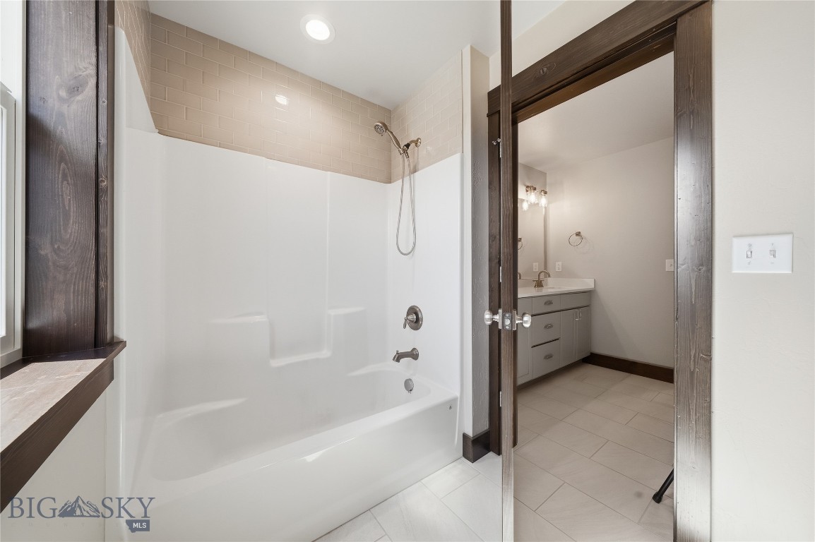 149 Travelers Property Photo 28