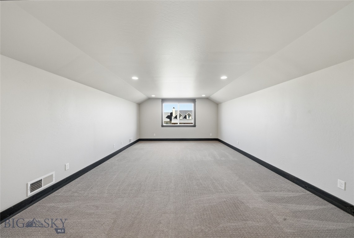 149 Travelers Property Photo 38