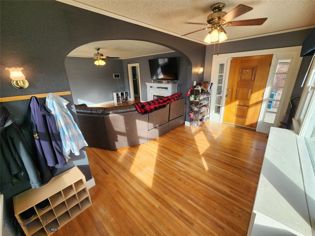 3301 1st Avenue N Property Photo 4
