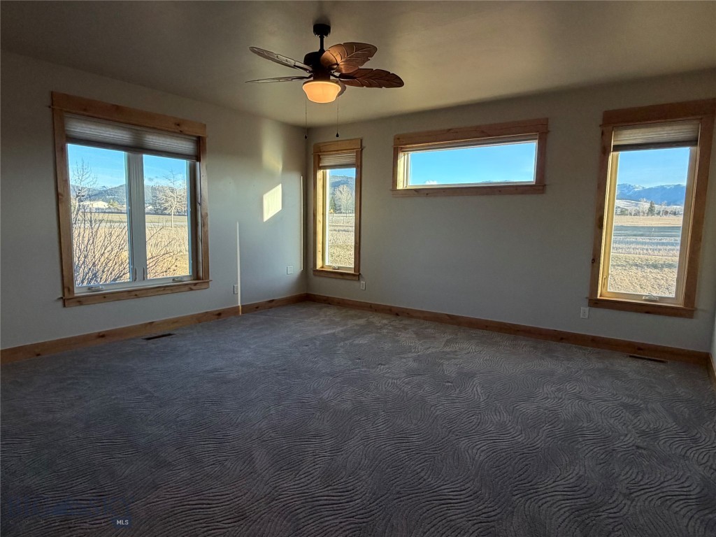 31 Cayuse Trail Property Photo 15