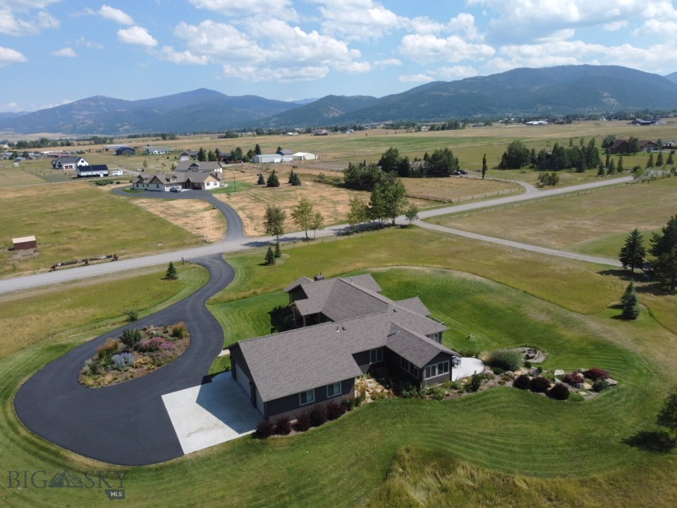 31 Cayuse Trail Property Photo 45