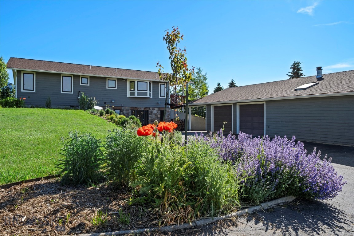 1080 Upper Tom Burke Road Property Photo 8