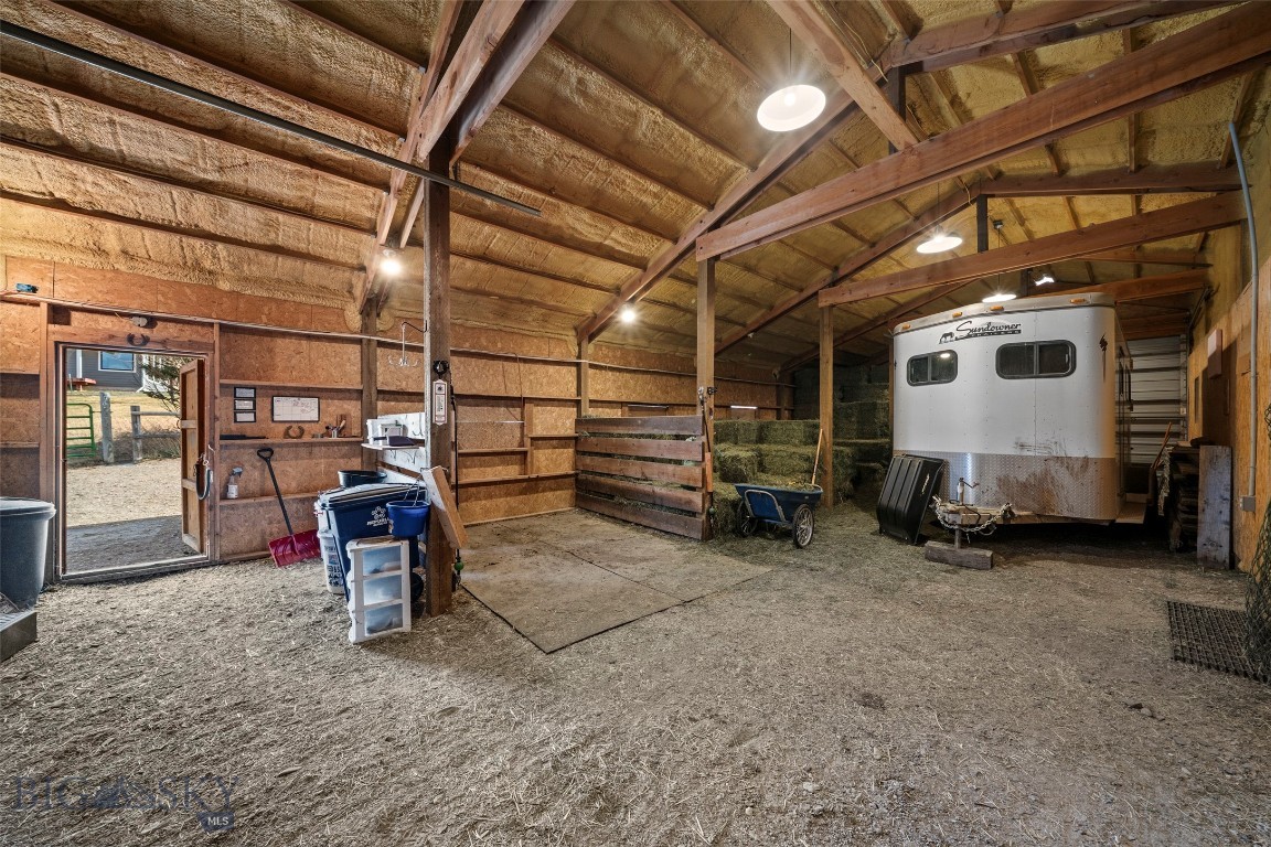 1080 Upper Tom Burke Road Property Photo 17