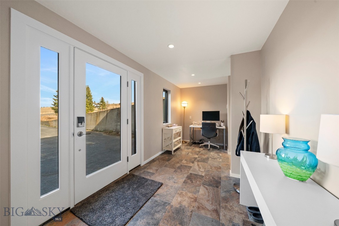 1080 Upper Tom Burke Road Property Photo 22