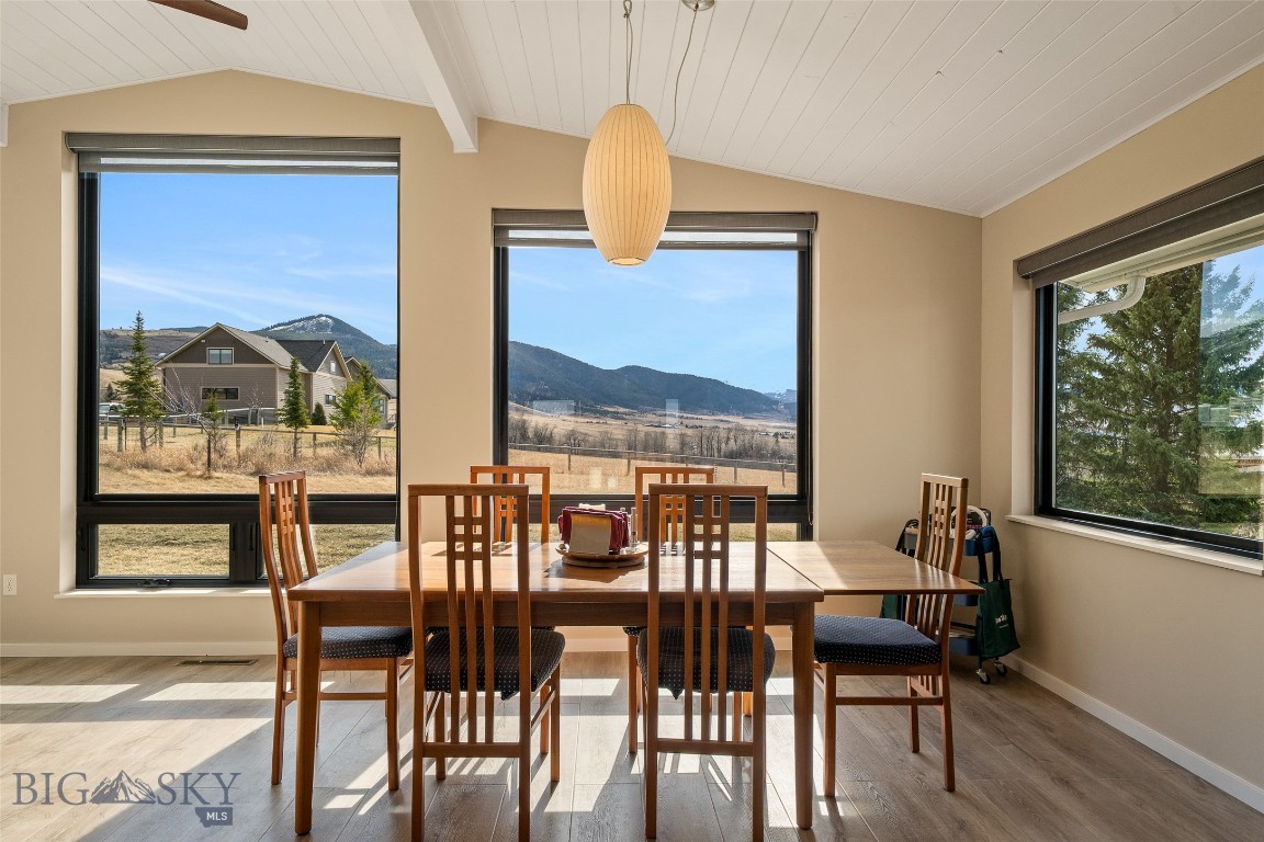 1080 Upper Tom Burke Road Property Photo 32