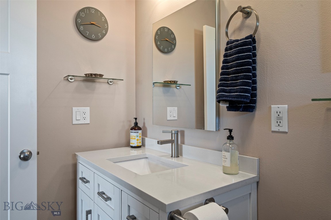 1080 Upper Tom Burke Road Property Photo 36