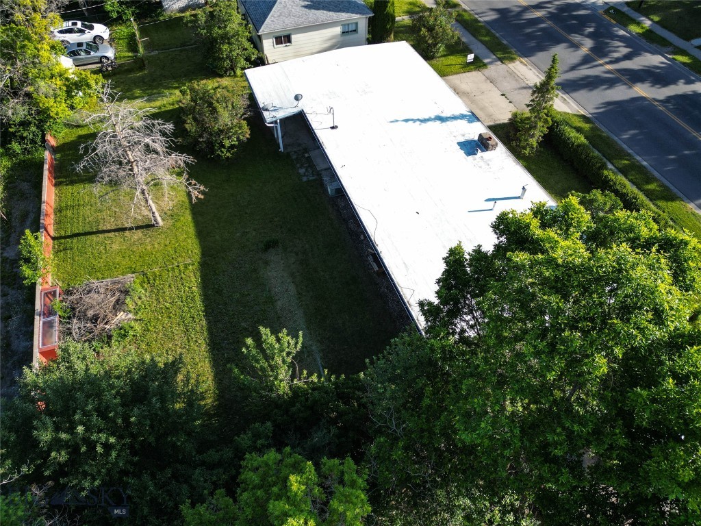412 S 11th Avenue Property Photo 6