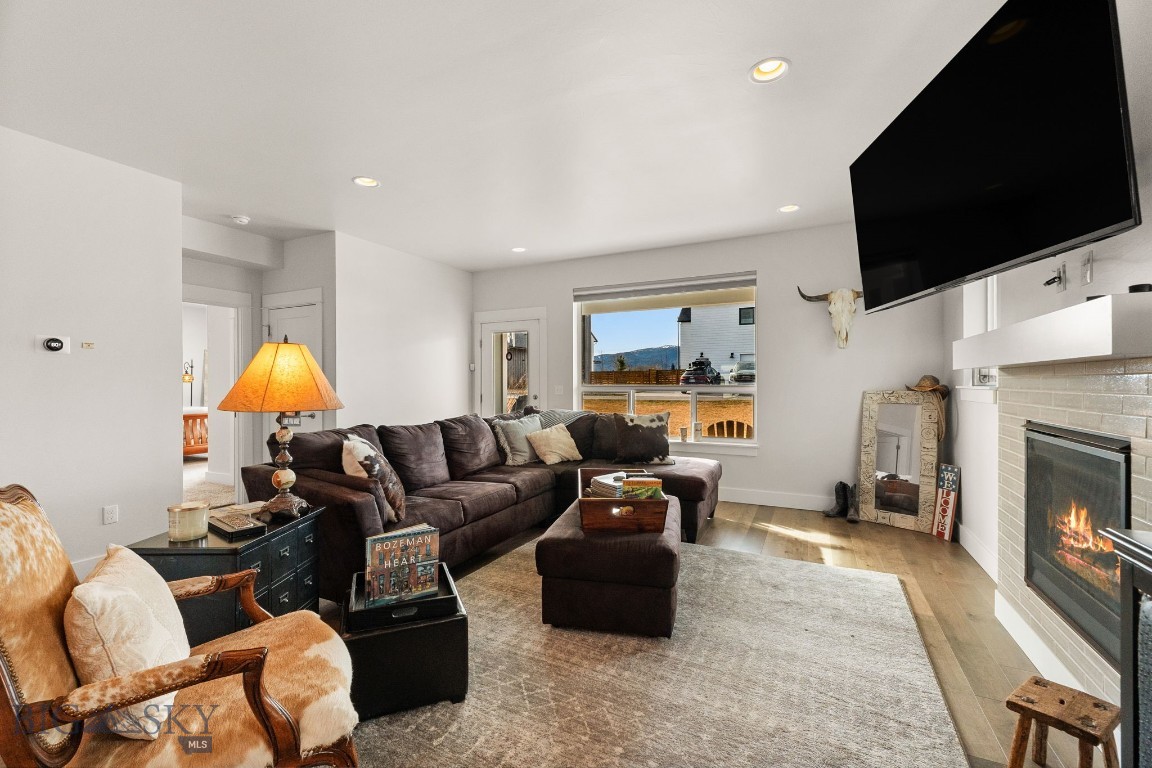 2142 Chipset Street Property Photo 15