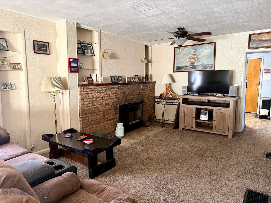 1122 Saint Charles Street Property Photo 14