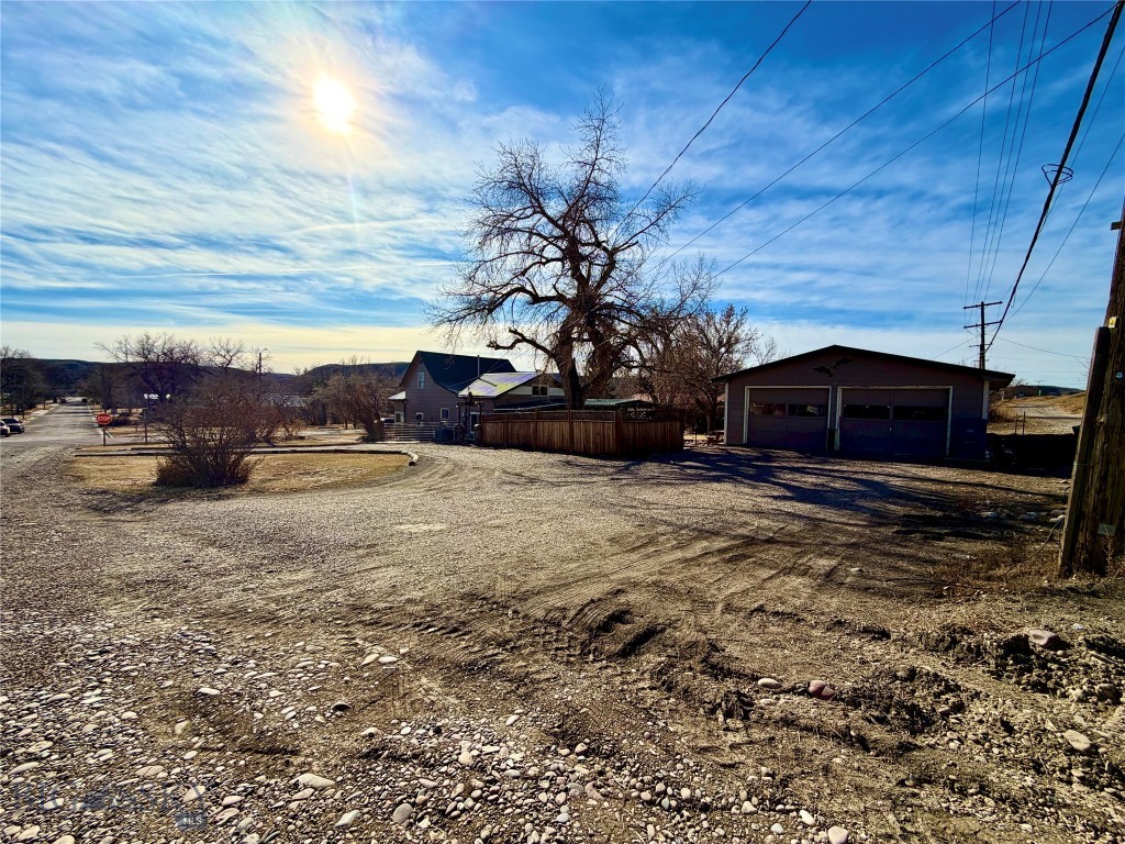 1122 Saint Charles Street Property Photo 31