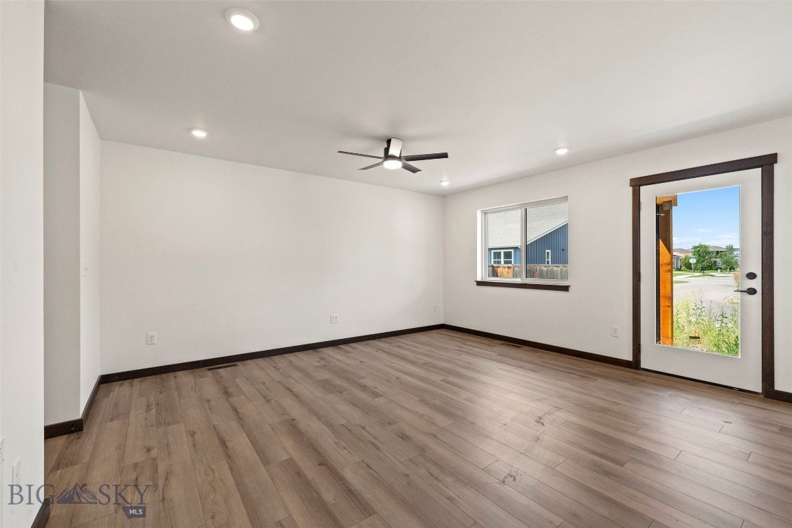 1201 Westwood Circle C Property Photo 3
