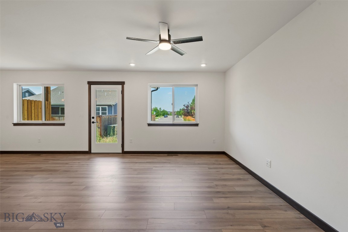 1201 Westwood Circle B Property Photo 5