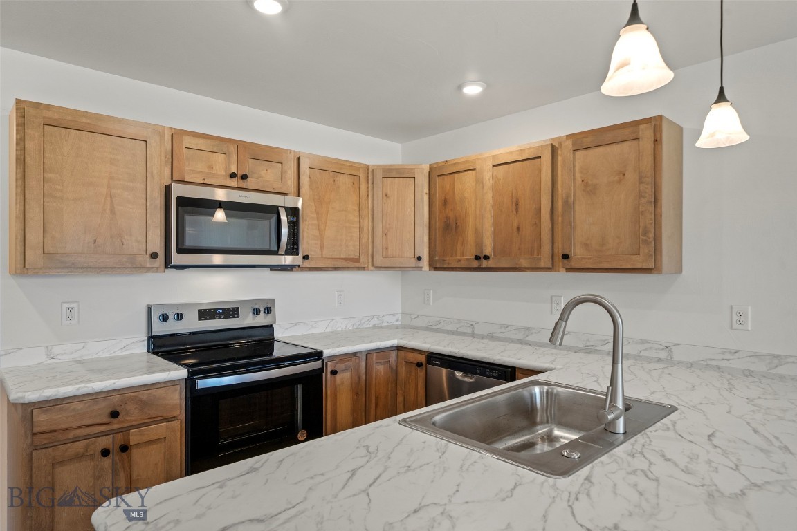 1201 Westwood Circle B Property Photo 8