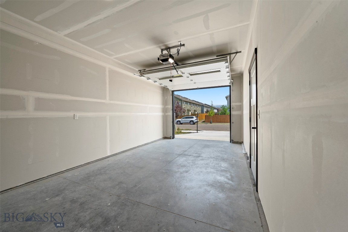 1201 Westwood Circle B Property Photo 35