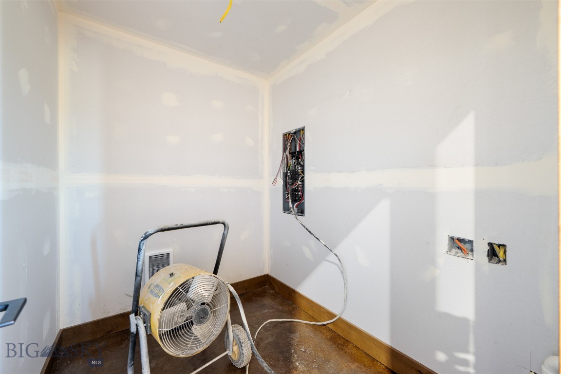 219 Ayers Street Property Photo 14