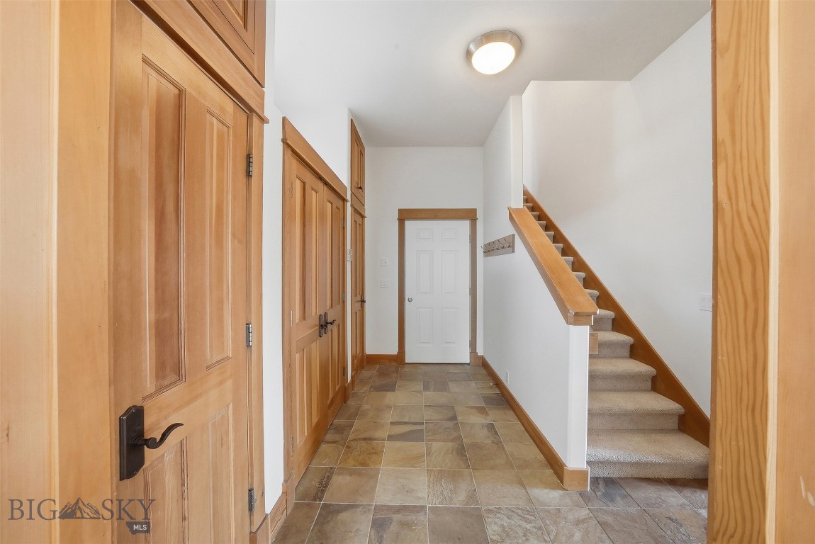 585 Wildrose Lane Property Photo 73