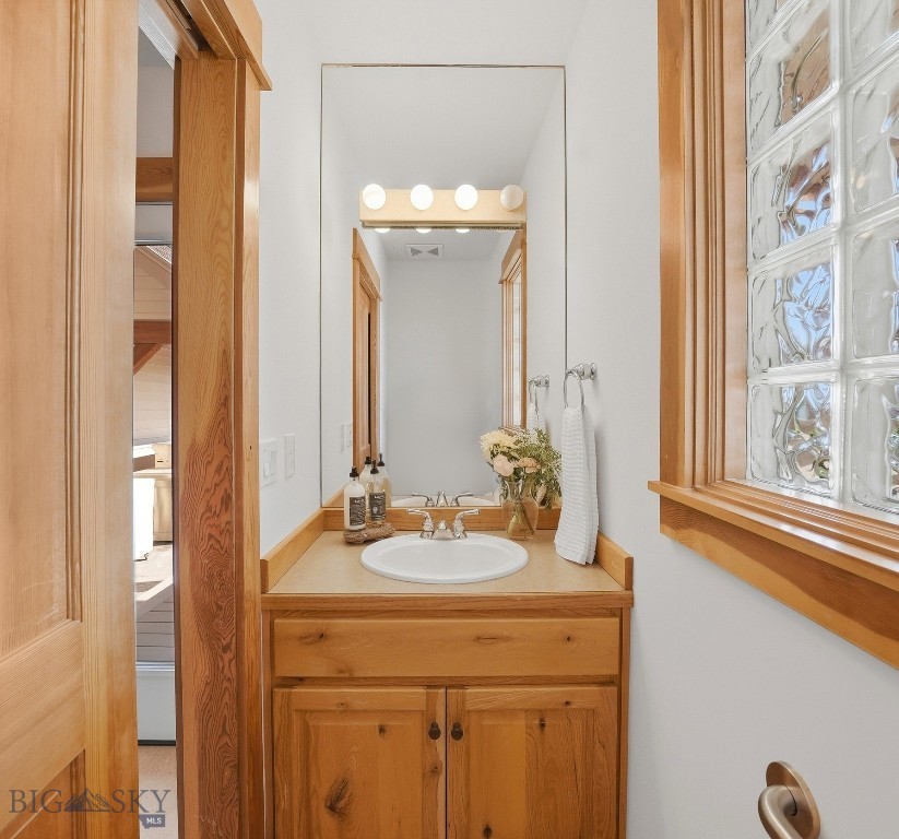 585 Wildrose Lane Property Photo 93