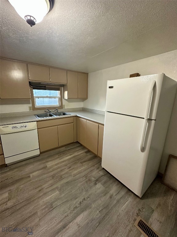 1025 Montana Avenue Property Photo 12