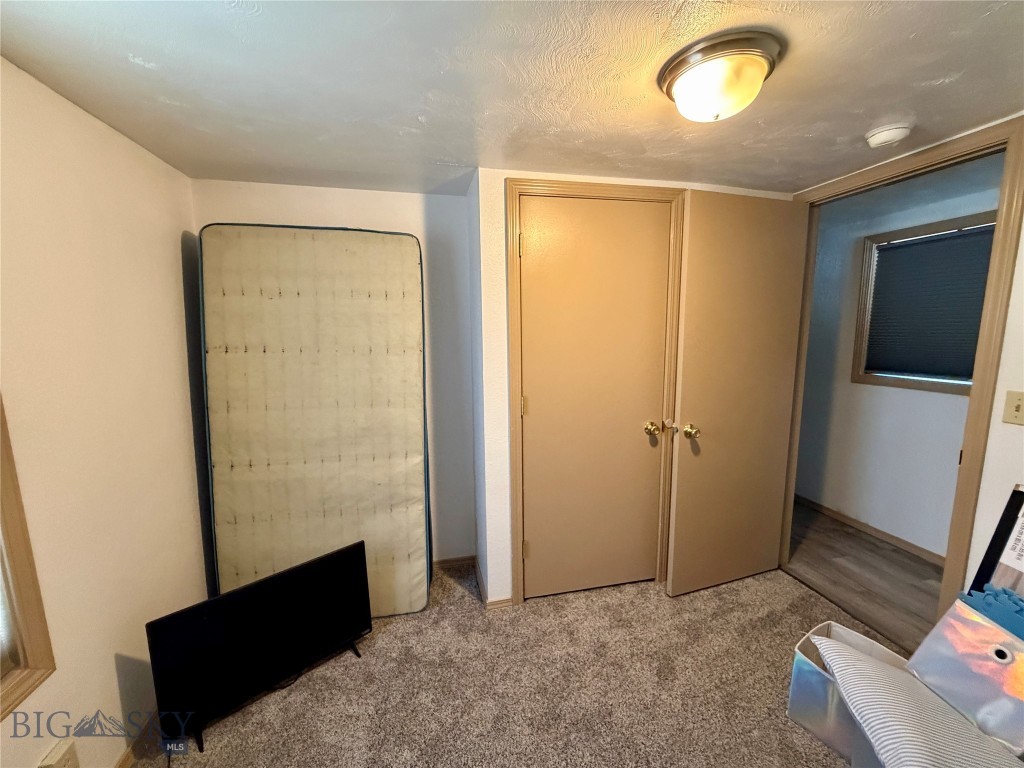 1025 Montana Avenue Property Photo 49