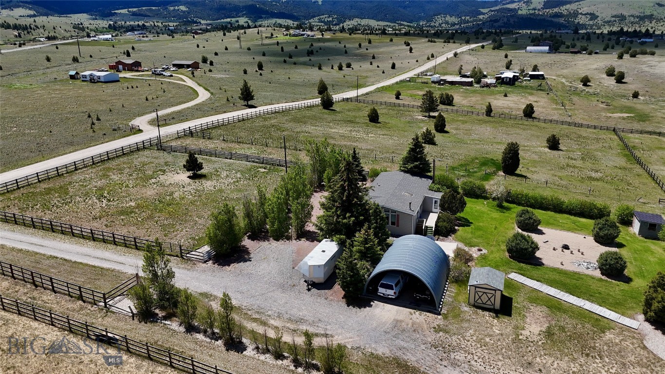 119043 Battle Ridge Road Property Photo 8