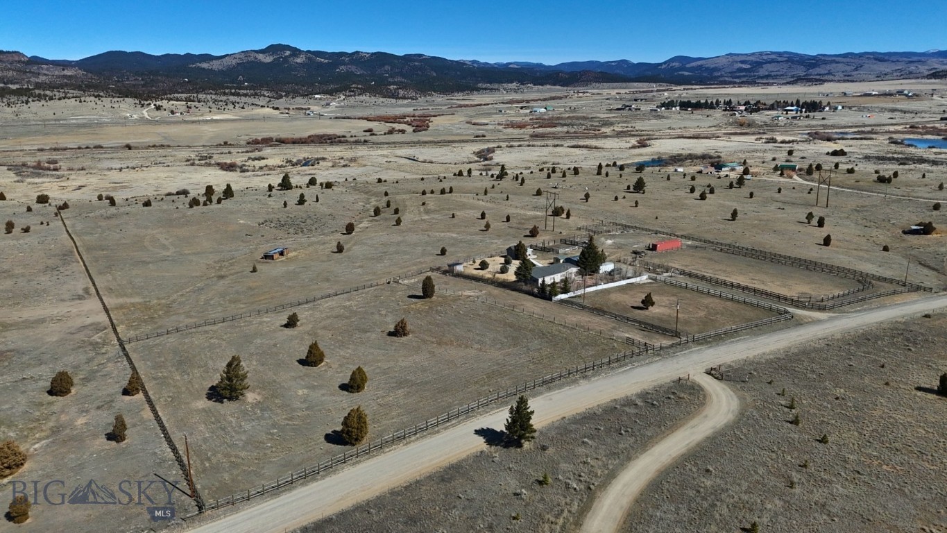 119043 Battle Ridge Road Property Photo 10