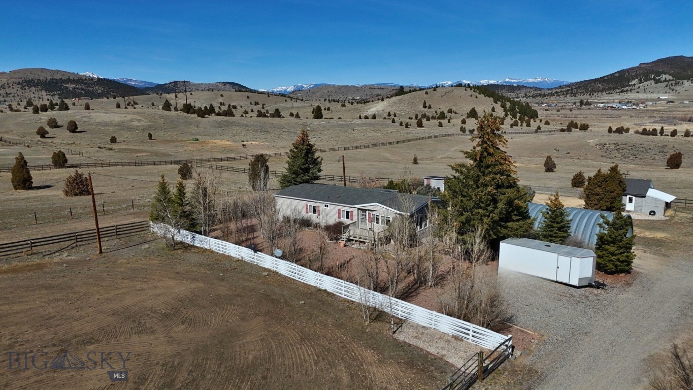 119043 Battle Ridge Road Property Photo 11