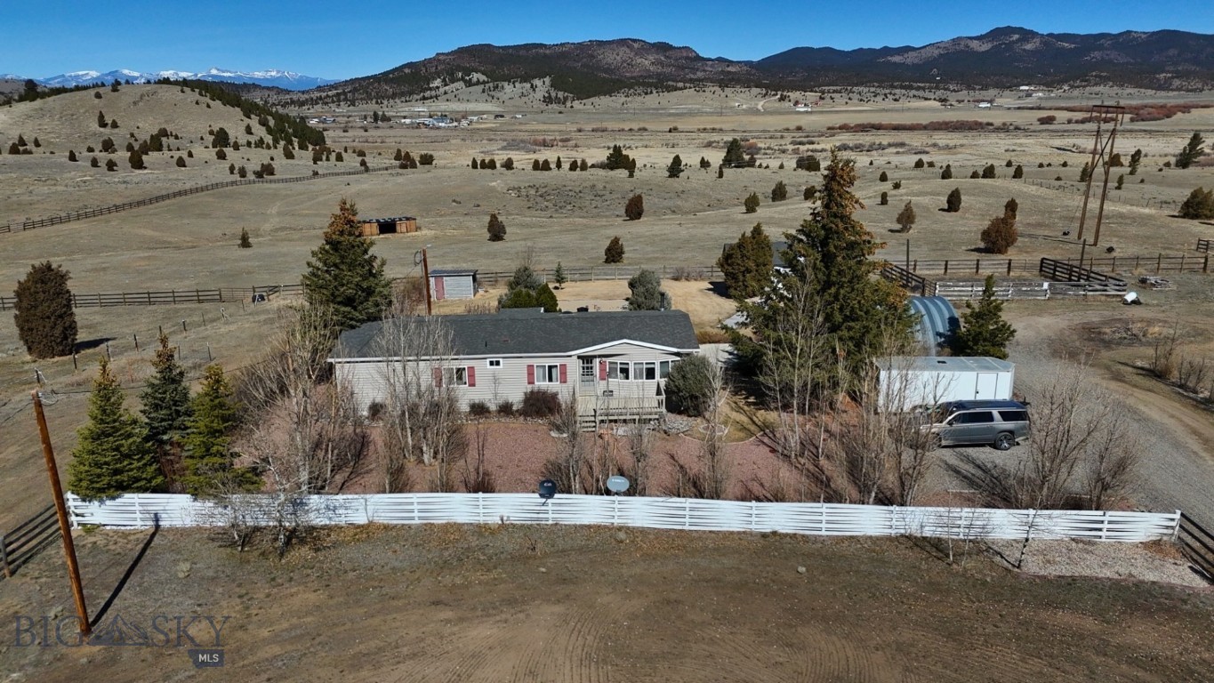 119043 Battle Ridge Road Property Photo 12