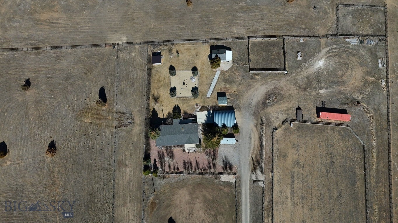 119043 Battle Ridge Road Property Photo 17