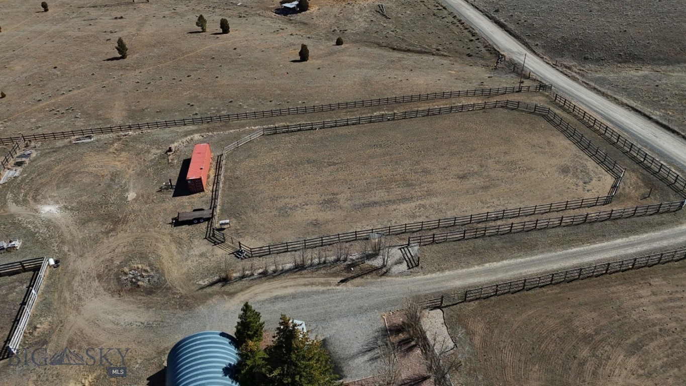 119043 Battle Ridge Road Property Photo 18